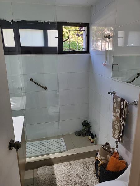 Luminoso Departamento Remodelado a Pasos del Borde Costero en Viña del Mar
