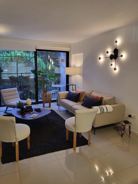 Luminoso Departamento Remodelado a Pasos del Borde Costero en Viña del Mar