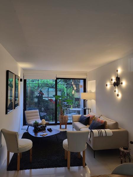 Luminoso Departamento Remodelado a Pasos del Borde Costero en Viña del Mar