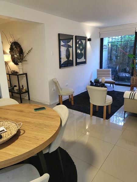 Luminoso Departamento Remodelado a Pasos del Borde Costero en Viña del Mar